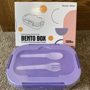 Bento Box Style Lunch Kit. 3 Compartments. Fork and Spoon Included. Purple